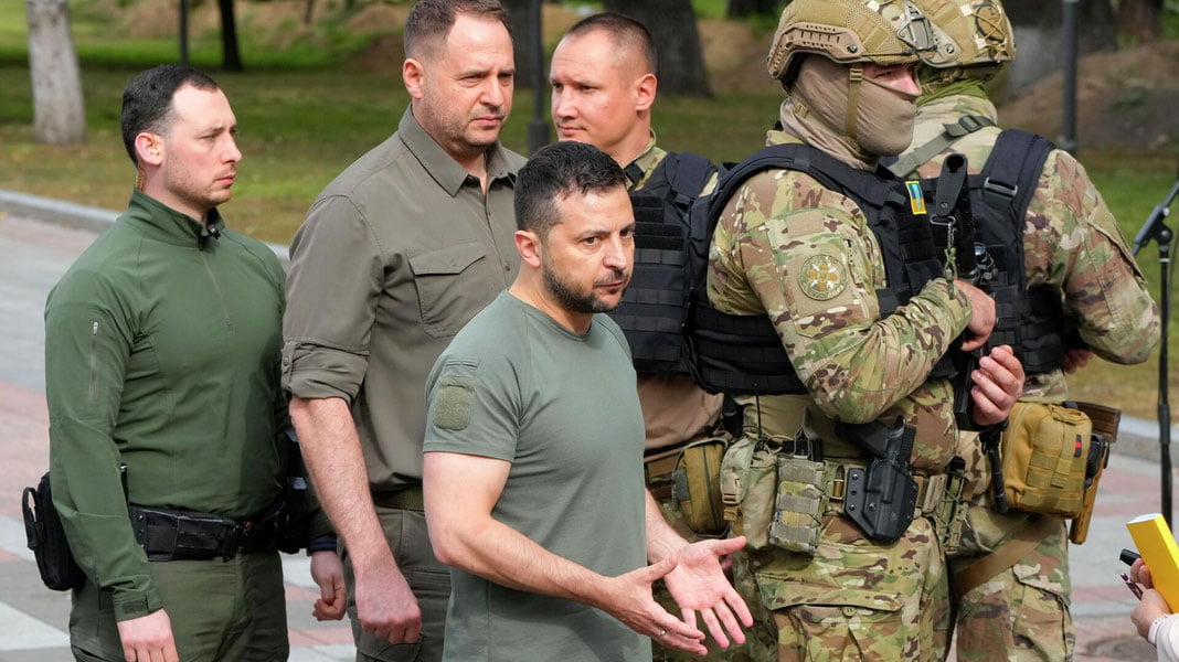 Zelenskiyni dorga osish taklif qilindi