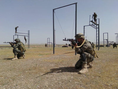 Maktab bitiruvchilari harbiy poligonlarda mashg‘ulot o‘tkazadi