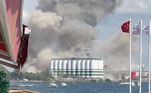 Туркия портидаги портлашда 15 минг тонна дон йўқ бўлгани аниқланди