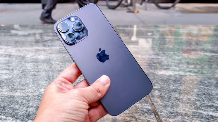 iPhone 15'нинг дизайни ўзгармоқда