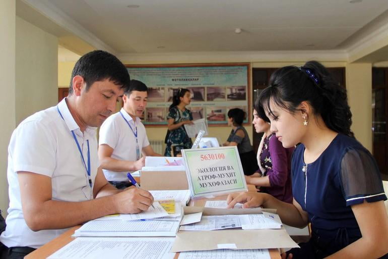 ОТМларнинг бакалавриат босқичига ҳужжат топширган абитуриентлар сони 300 мингдан ошди