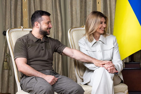 Владимир Зеленский рафиқаси ҳақида таъсирли пост қолдирди