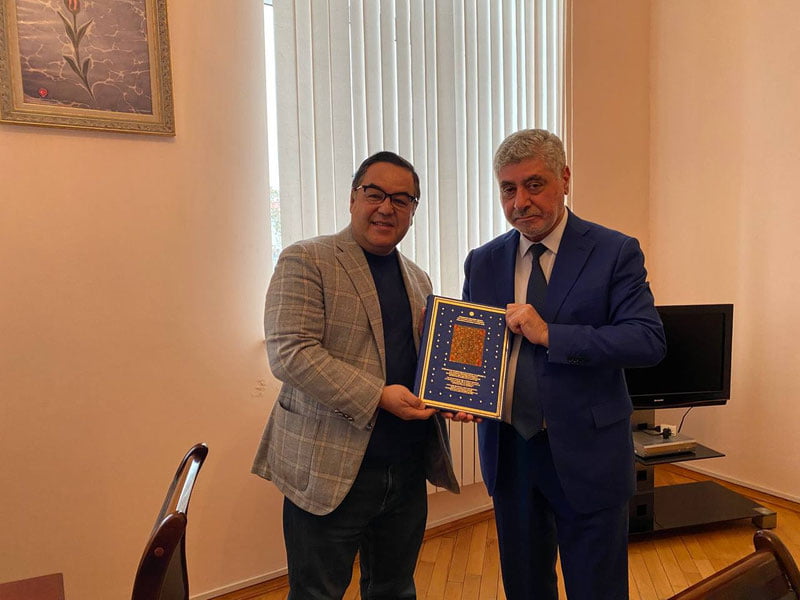 Озарбайжонда Ўзбекистон маданий меросининг нодир намуналари ўрганилмоқда