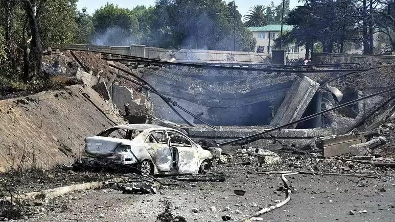 Janubiy Afrika: shifoxona yaqinida yoqilg‘i yuk mashinasi portlab ketdi