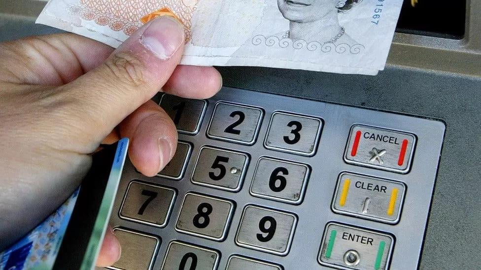 Жиноятчи тасодифан ўз ўғлига ҳужум қилди