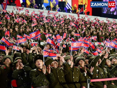 Шимолий Кореяда бир кунда 800 минг киши армияга ёзилди