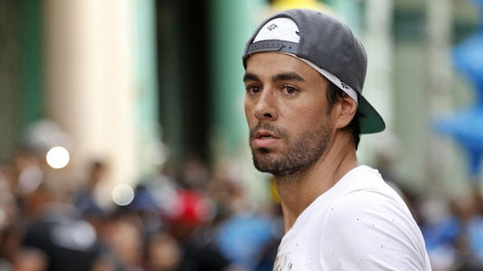 Энрике Иглесиас оғир касалликка чалинди