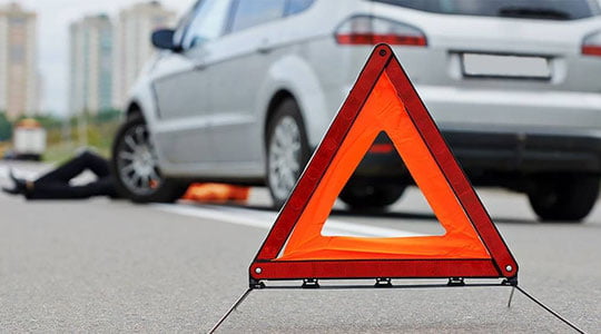 Самарқандда кўзи ожизлар мактаби ўқувчисини автобус уриб кетди