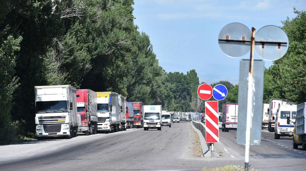 Қозоқ-ўзбек чегарасида турнақатор навбат юзага келди