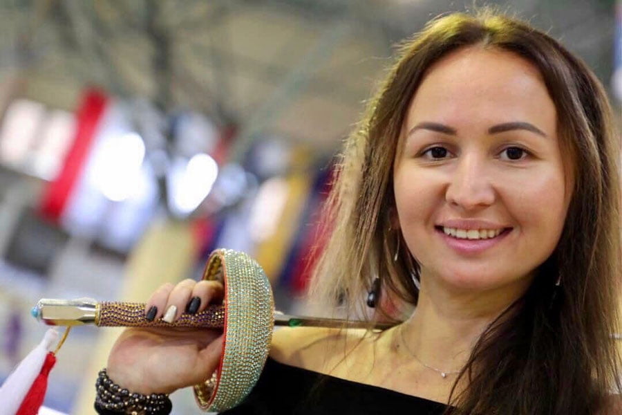 Taniqli qilichboz kosmetologik operatsiya jarayonida vafot etdi