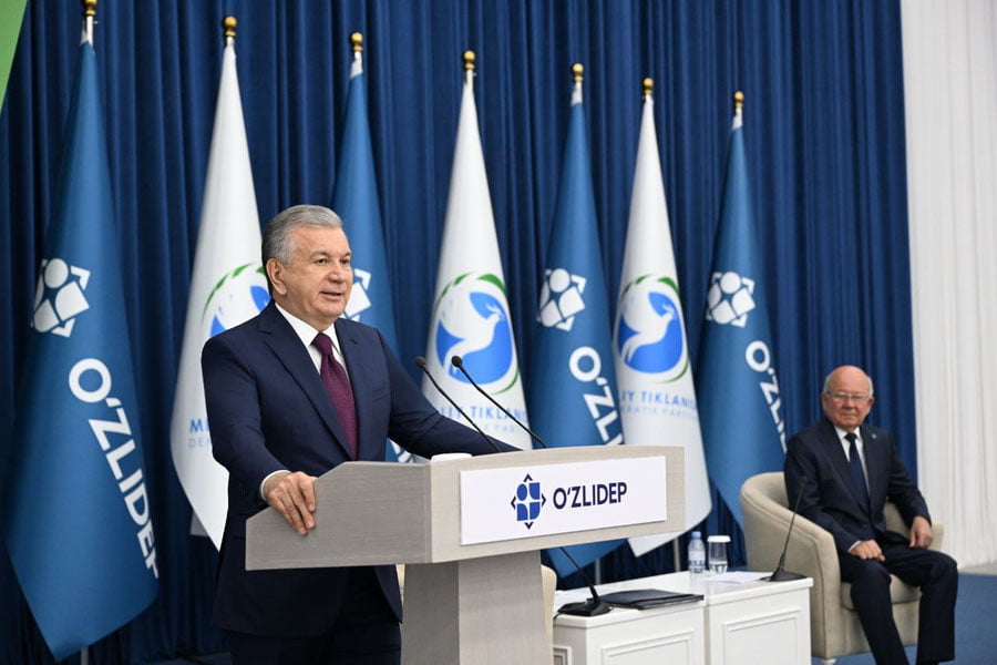 Шавкат Мирзиёев жиззахлик сайловчилар билан учрашди