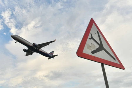 Moskvadagi barcha aeroportlar dron hujumi tufayli yopildi