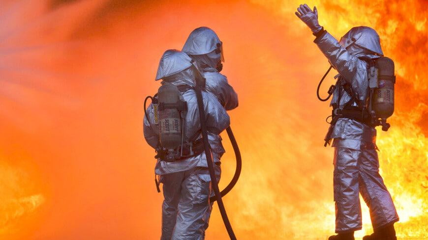 Хитойда завод ёниб кетди