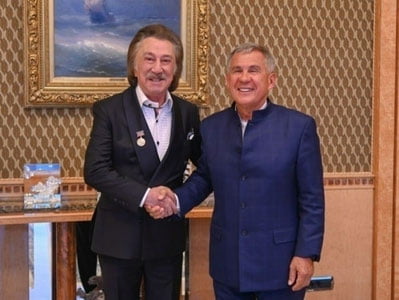 Фаррух Зокиров "Татаристон Республикаси халқ артисти" бўлди