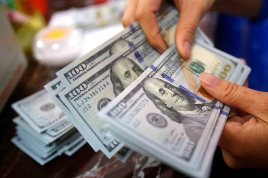 Dollar kursi pastladi