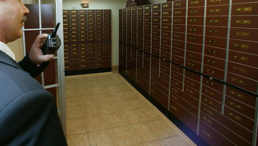 BAAdagi banklar rossiyaliklarga tegishli hisoblarini yopishni boshladi