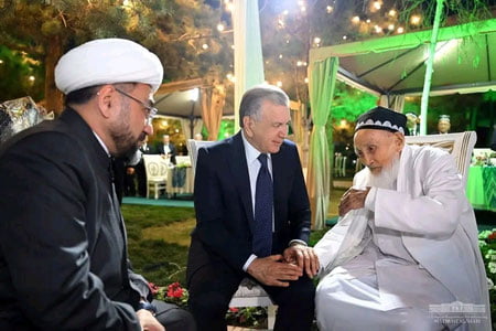 Prezident 108 yoshli namanganlik nuroniyga “Traverse” sovg‘a qildi