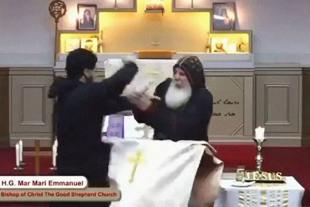 Сиднейда епископга пичоқ билан ҳужум қилинди