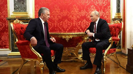Mirziyoyev Putin bilan uchrashdi
