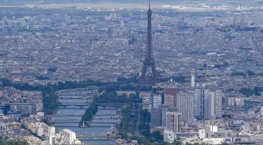 Париж кўчаларидан бирига Навалний номи берилади