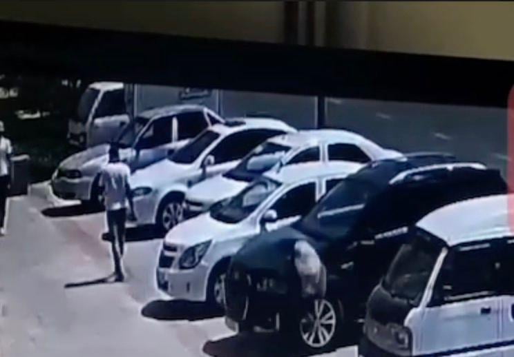 Xorazmda 17 yoshli bola 5-qavatdan tushib ketdi