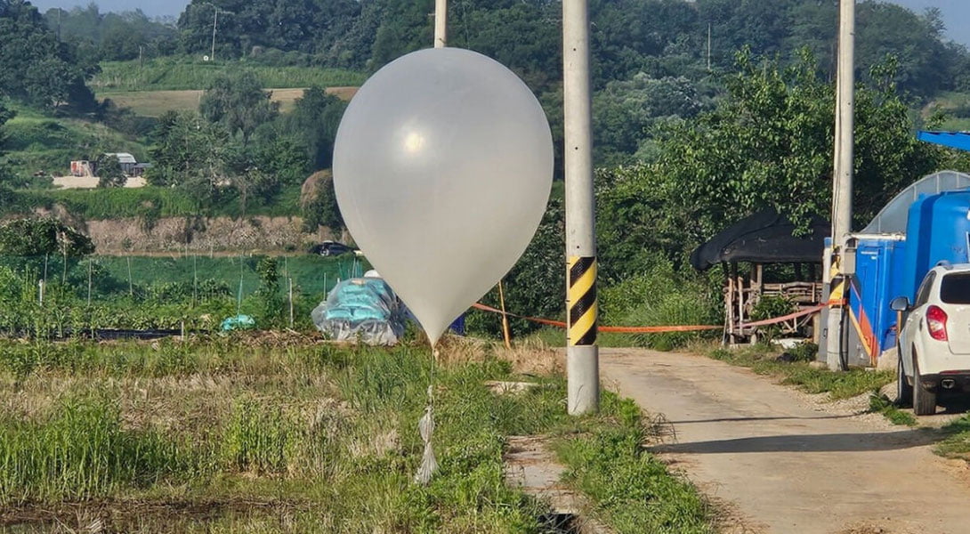 KXDR Janubiy Koreyaga yana axlat sharlari uchirdi