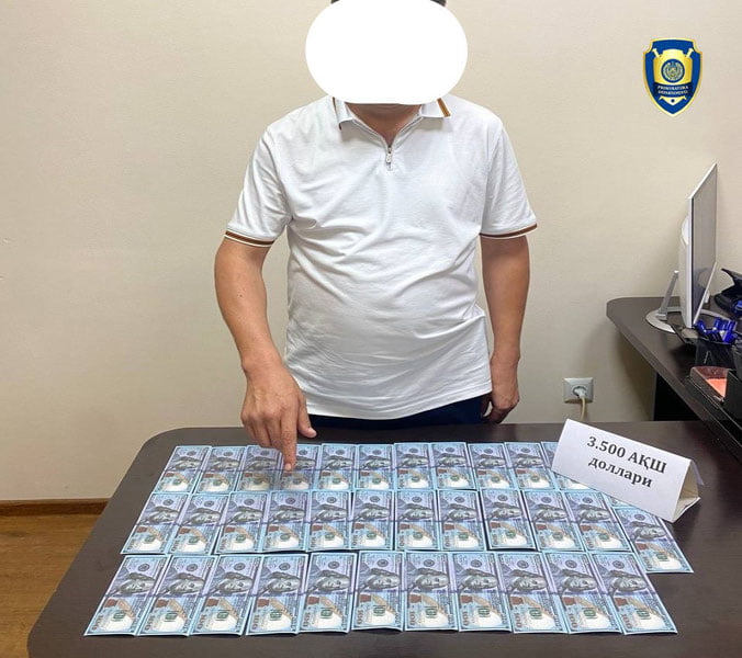 Юридик университетга ўқишга киритиб қўйишни ваъда қилган фирибгар ушланди