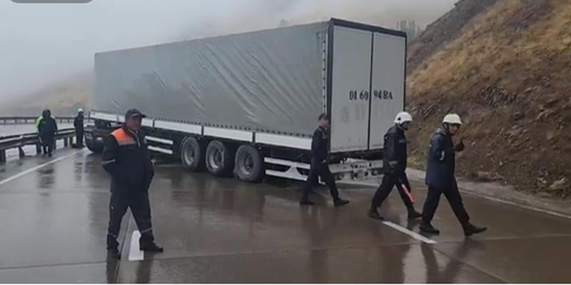 “Qamchiq”da yuk mashinasi YTHga uchradi