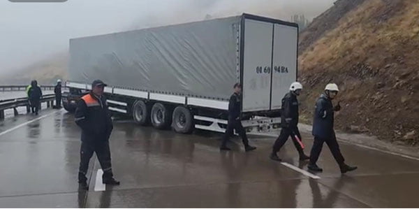 “Qamchiq”da yuk mashinasi YTHga uchradi