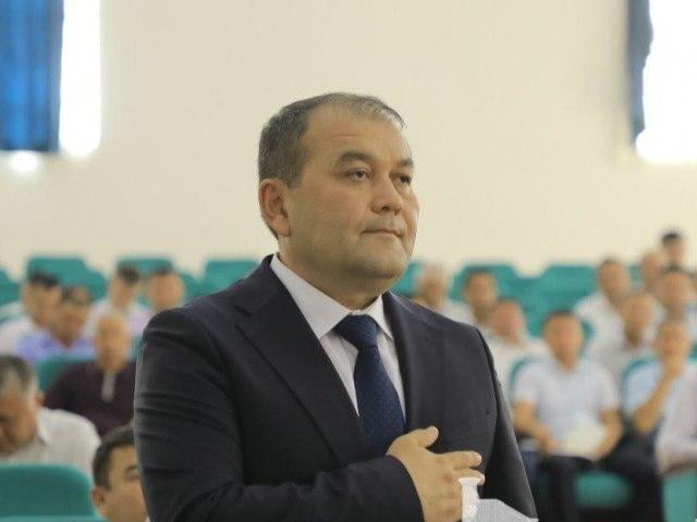 Самарқандда ходимларини сўккан ҳоким жазоланди