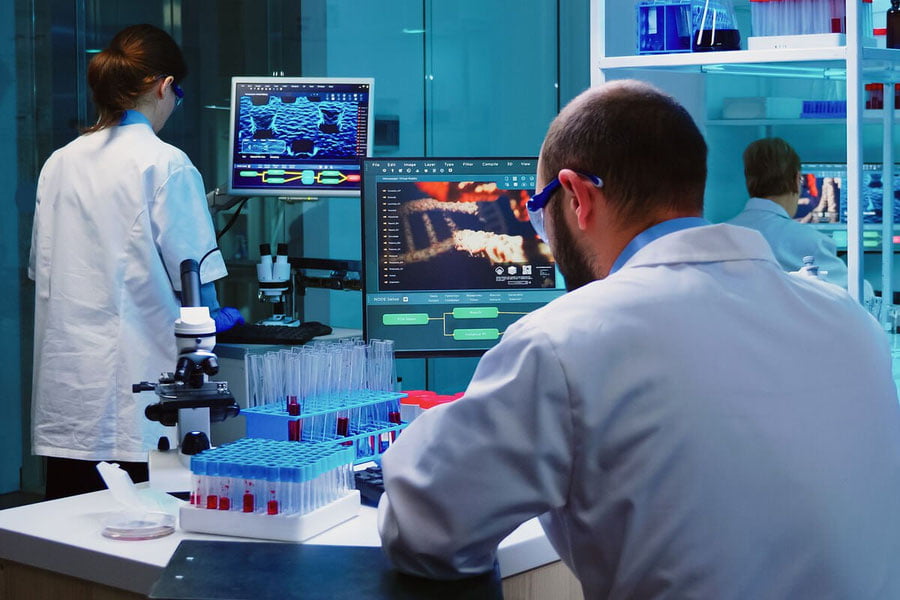 Олимлар саратон ҳужайраларини безиён усулда йўқ қилиш йўлини топди