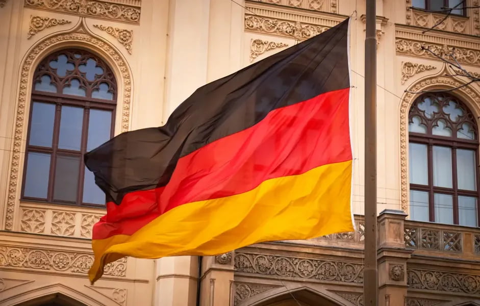 Germaniya xarbiy xarajatlarni oshirmoqchi