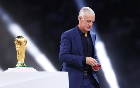 Дешам Франция миллий жамоасидан кетади