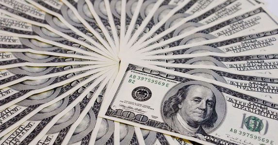 Долларнинг расмий курси пастлади
