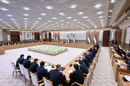 Молиявий хизматлар ҳажми 30 фоизга оширилади