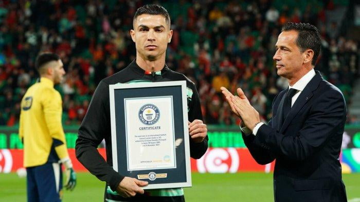 Ronaldu Ginnesning rekordlar kitobiga kirdi