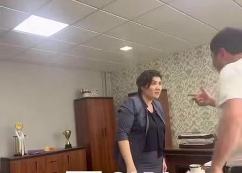 Toshkentda maktab direktori va ota-ona janjallashdi