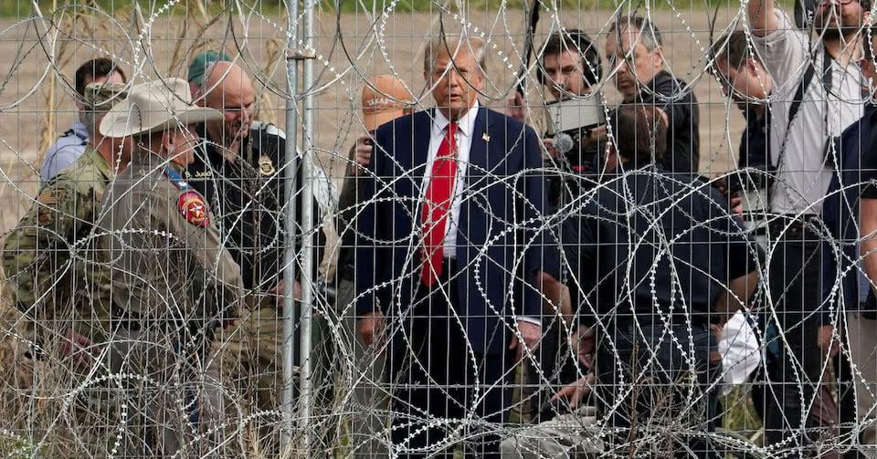 Tramp deportatsiyaga qarshi chiqqanlarni jarimaga tortishni rejalashtirmoqda