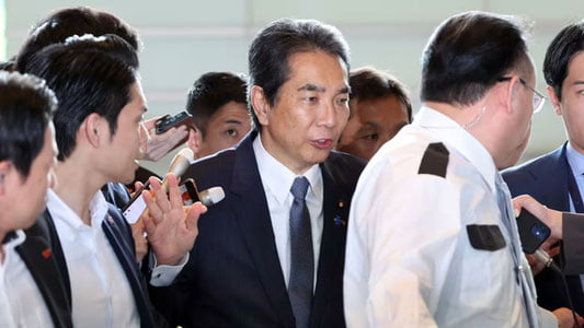 Японияда вазир гуруч можароси сабаб истеъфога чиқди