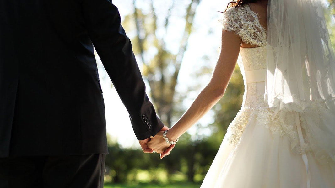 Ўзбекистонда йигитларнинг уйланиш ёши катталашмоқда