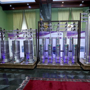 Tehron uranni boyitishni davom ettiradi