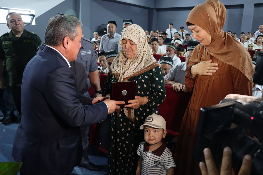 Andijonda xizmat vaqtida halok bo‘lgan profilaktika inspektori “Jasorat” medali bilan taqdirlandi