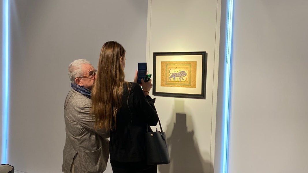 Islom merosining bebaho xazinasi namunalari O‘zbekistonga tarixiy qaytishi arafasida Londonda namoyish etildi