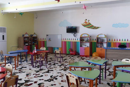 Тошкентдаги боғчада 2 ёшли бола қийноққа солинди