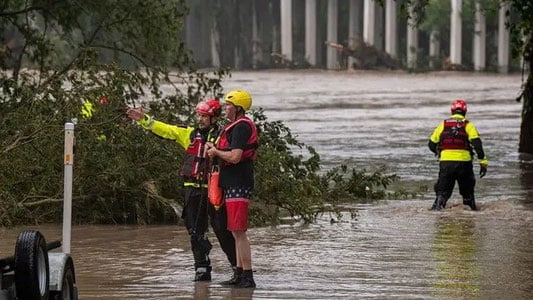 Техасдаги сув тошқинидан сўнг инфекциялар хавфи кучаймоқда