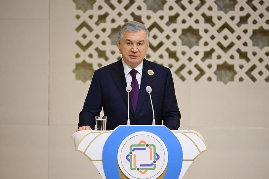 Шавкат Мирзиёев Туркманистондаги махсус тадбирда қатнашди
