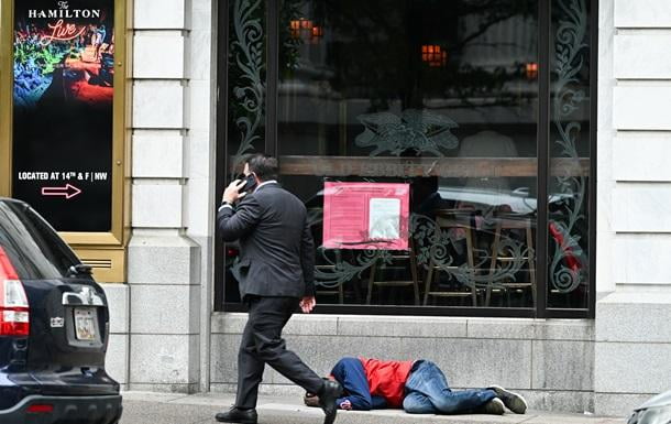 AQSh prezidenti uysizlarni poytaxtdan chiqarmoqda