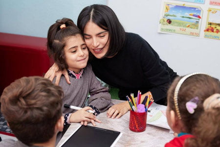 Ўзбекистондаги фаластинлик болалар мактаб ва боғчаларга жойлаштирилади