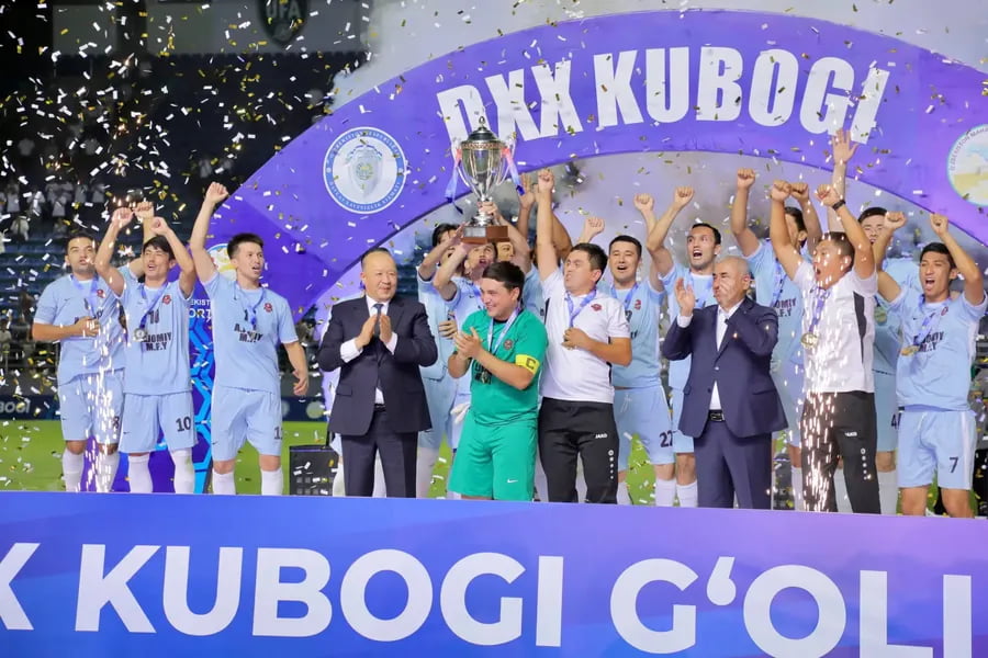 Бу йилги ДХХ кубоги Сирдарёга насиб этди (фоторепортаж)