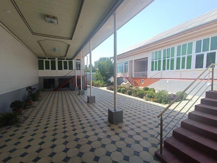 Андижонда тадбиркорнинг уйи кредит қарзи туфайли сотувга қуйилди